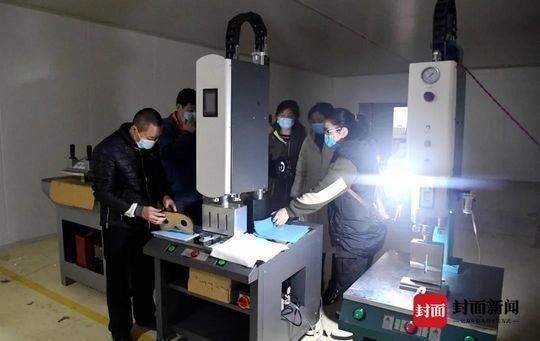  试生产■四川南充一纺织品公司转型产口罩 每天生产2.5万片