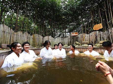 湖南首家茶汤温泉上线！长沙冬季自驾游推荐，你想去吗？