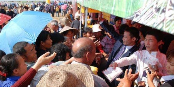  利用|农村一种“新骗局”：利用农民占便宜的心理，盗取个人信息