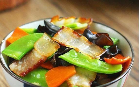  #做法#美食推荐：山药烧鸡块，杂蔬炒腊肉，私房脱骨牛蹄的做法