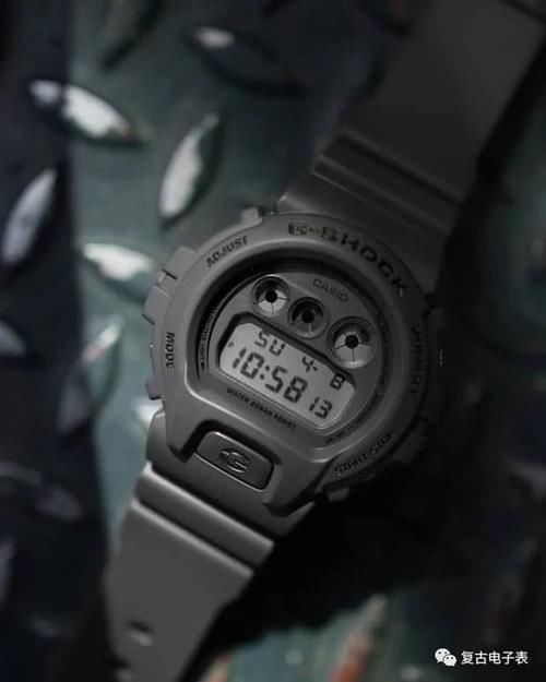  内面表带：CASIO复古风DW6900LU——G-SHOCK35周年纪念版