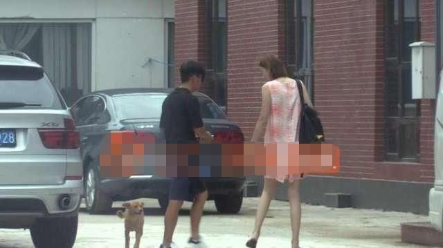 王宝强和女友恋情再添实锤，原来释小龙早就知道!介绍人是他?