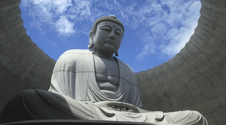 他用三年深埋十几米的大佛，是为了让黑暗中的生命走向光明！