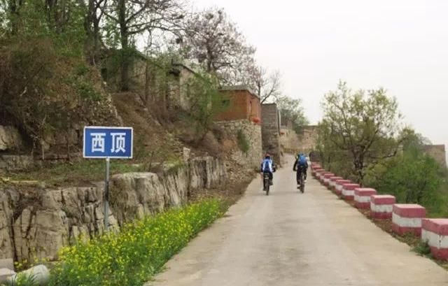隐藏在太行山深处的绝美村庄，仅有58户人家，犹如世外桃源