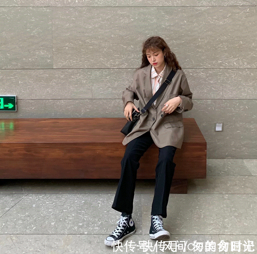  #冬天#冬天不能穿西装？室外当内搭室内当外套，百搭的单品怎么能少了它