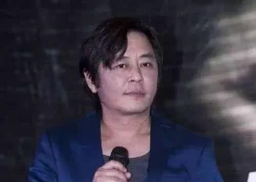卓伟爆料曾志伟黑历史，网友：当年毒哑王杰的凶手该曝光了