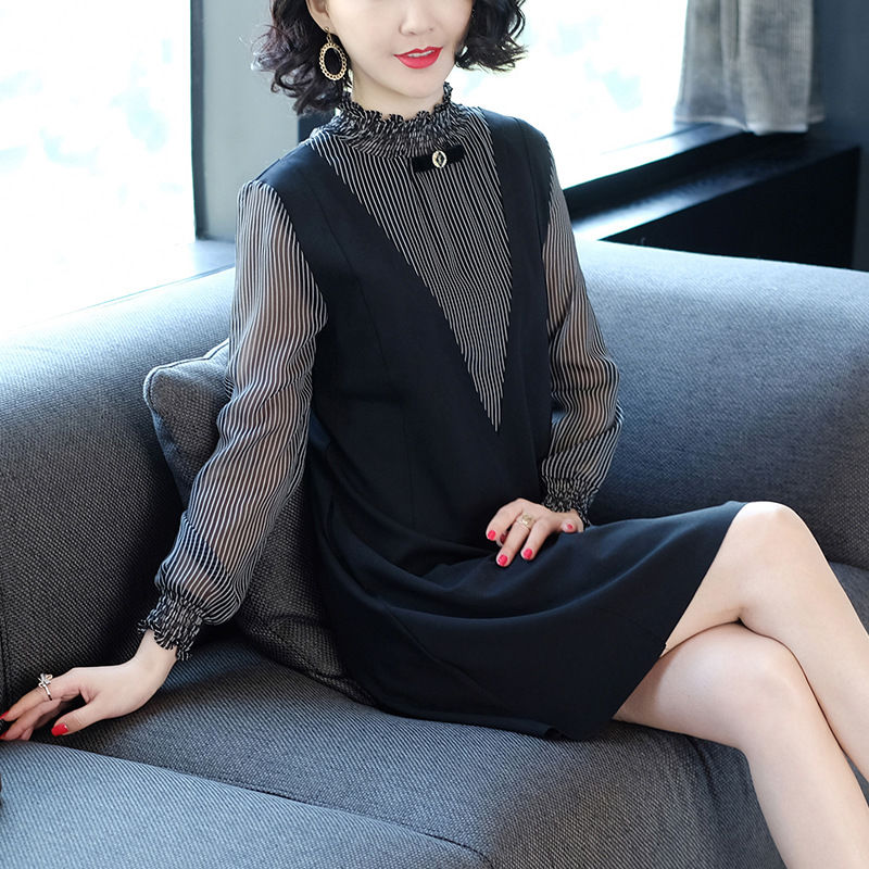 穿过膝裙子才好看，看看这几款，清新吸晴无数人，一款比一款美