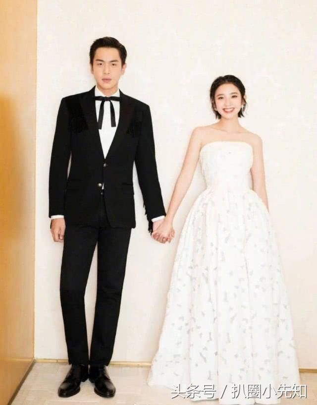 娱乐圈公认的金童玉女被曝领结婚证，两天甜蜜日常堪比偶像剧