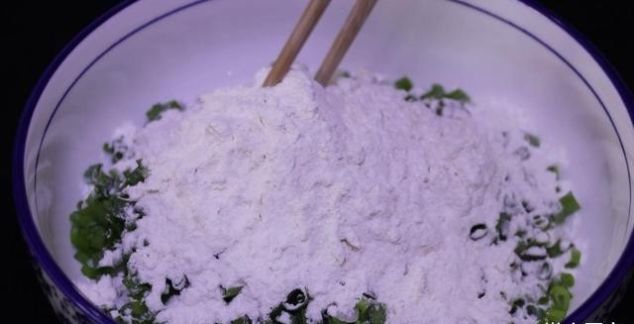  咬一口：宅在家教你做葱油饼, 咬一口酥掉渣, 我家三天两头吃