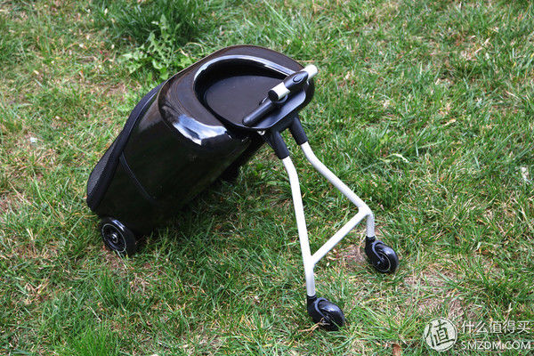 出门带娃手忙脚乱?这款行李箱还真是帮了大忙