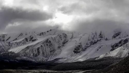 北边百花南青石，祁连苍茫画秋颜--祁连山穿越