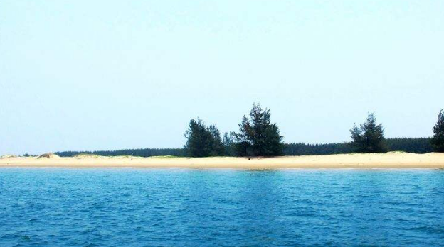 我国正在“消失”的2个地方，一个人口流失严重，一个快要被吞没