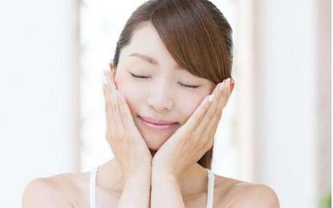  到美白的效果@想要白成一道光？这样做美白很简单