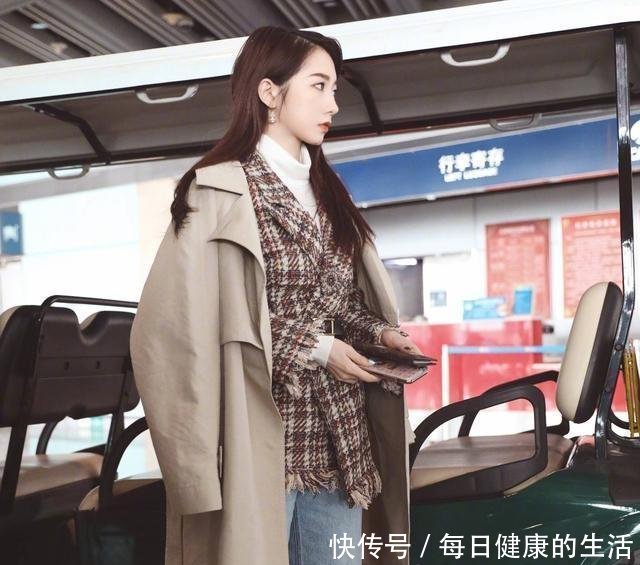 「棒球外套」开春外套别买太多,有这3款就够了!和裤子裙子都合拍,显瘦洋气