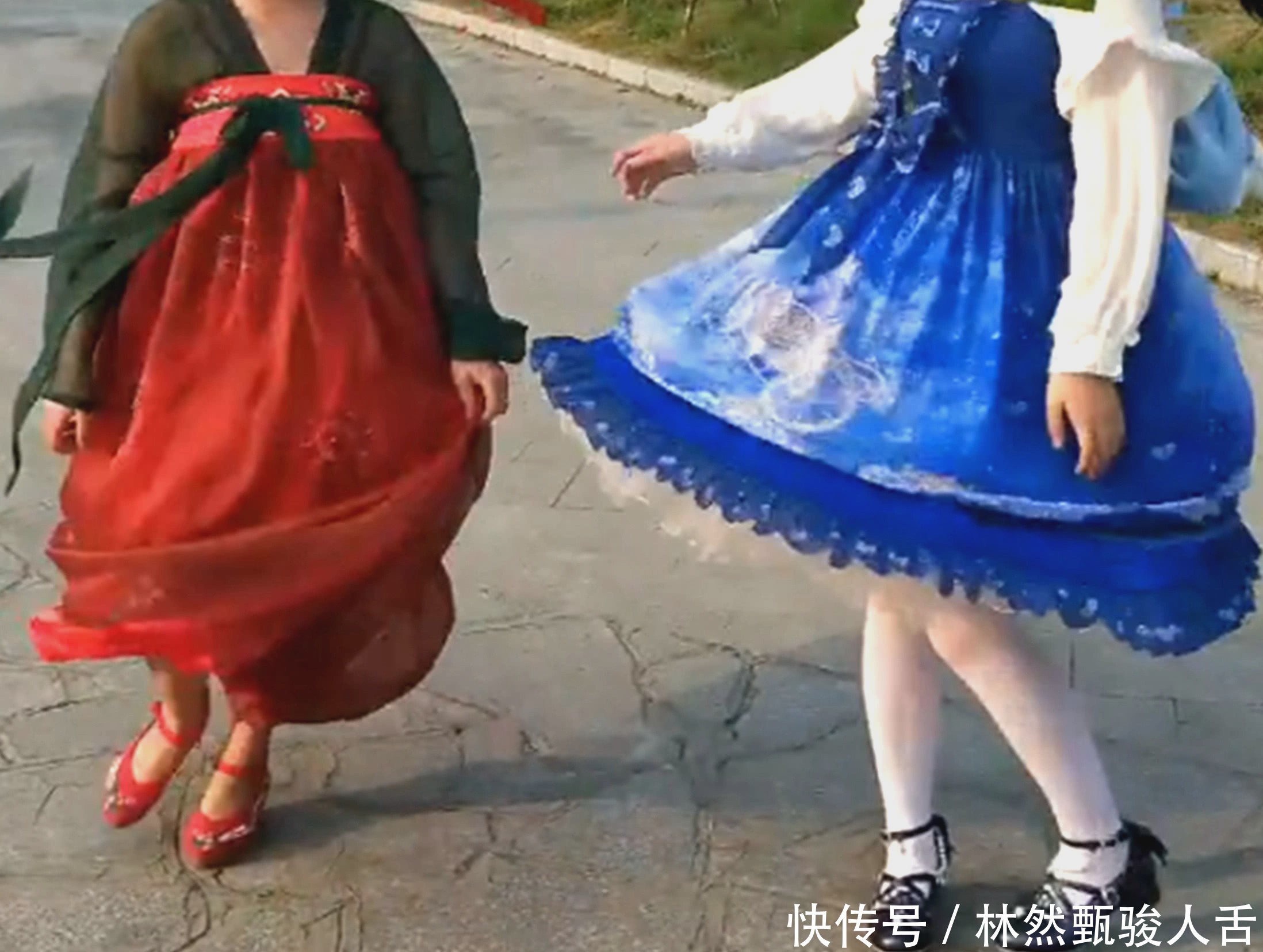 汉服■穿洛丽塔对比汉服，网友：还是lo娘比较好看，同样转圈圈