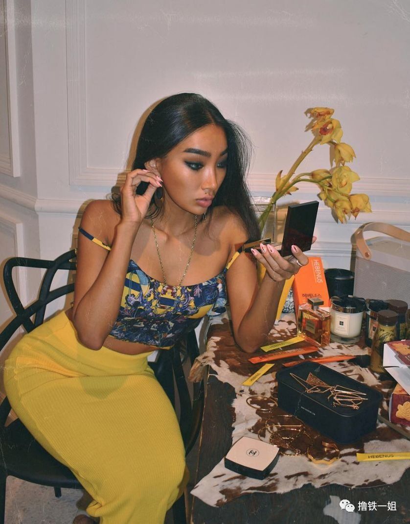 南韩第一蜜桃臀竟然是超模版王菊，蚂蚁腰逆天了!