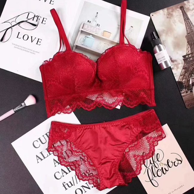 蕾丝文胸丁字裤，其中奥妙只有女人懂