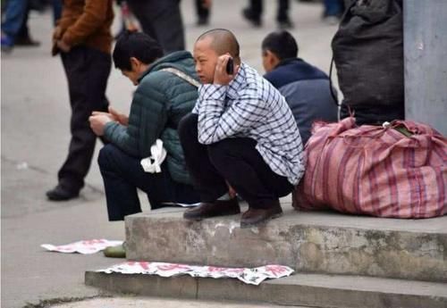  「假期」国庆假期已临近，农村有两类人大概率“不敢”回家，希