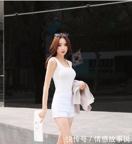 街拍苏州妹妹，吊带裙紧身裤，景美人更美