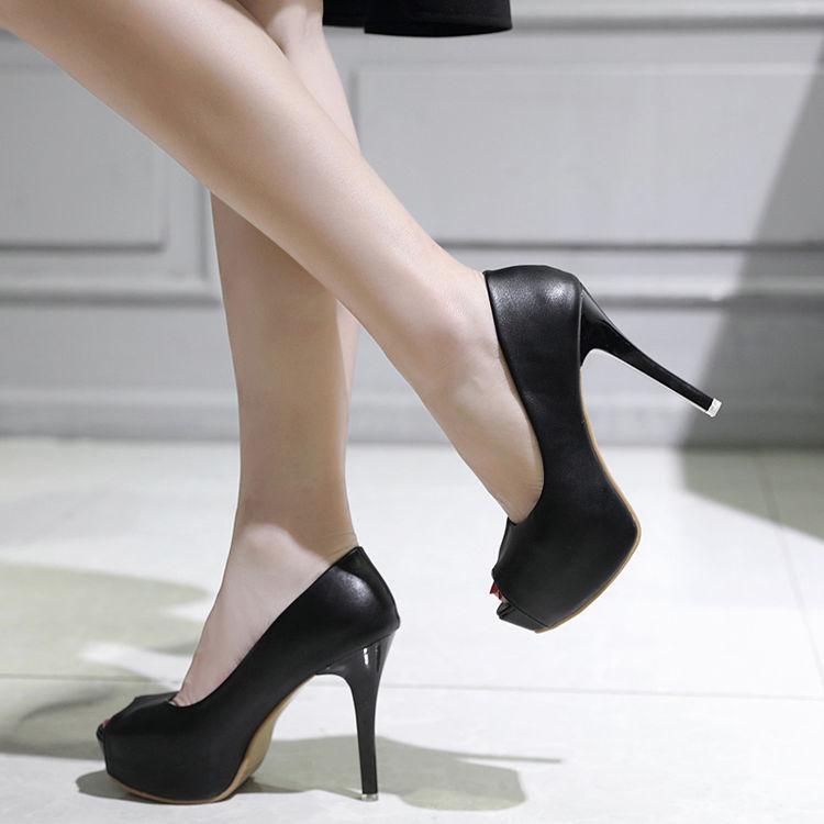 三伏天适合穿这样的高跟鞋, 鲜美显性感, 不伤脚显腿长