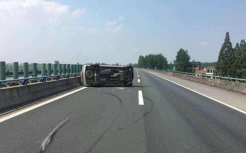 为什么跑高速时120码有的车很稳，有的车却很飘？