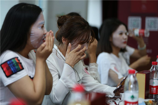 ＂打倒＂七夕情人节，这场100分女王#七夕面膜pa#你还满意不?