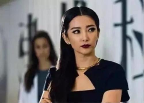 6位女明星的“中毒妆”,林允惊艳,一位像霸气的高中女教导主任