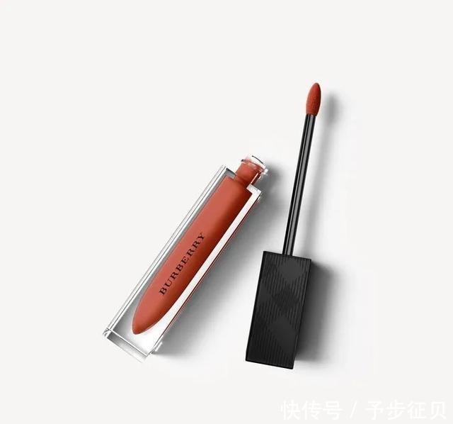  『饱和度』美人计｜黑黄皮涂粉色口红有多惨烈，看看《青你》就知道了