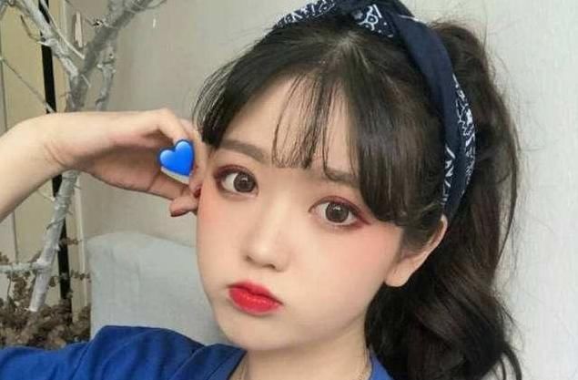 【平时】为啥洗头很勤，但头皮屑依然很多？那么平时要注意这几点了！