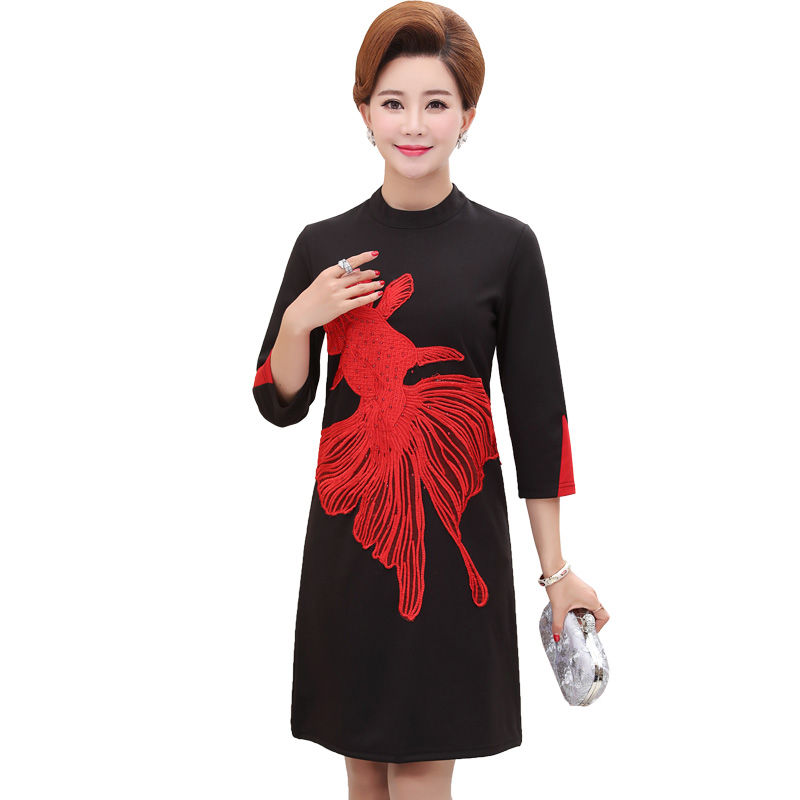 奔四奔五中年人别乱穿裙,看这几款洋气妈妈裙,减龄又遮肚