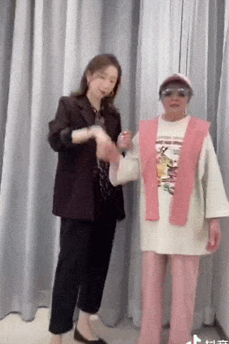 #竟然#中国奶奶们竟然都不知道自己这么时髦,孙女儿们都开始偷她们衣服穿了!