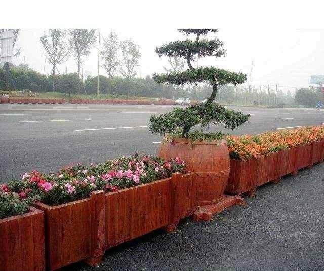  「小品」园林绿化中的花箱小品