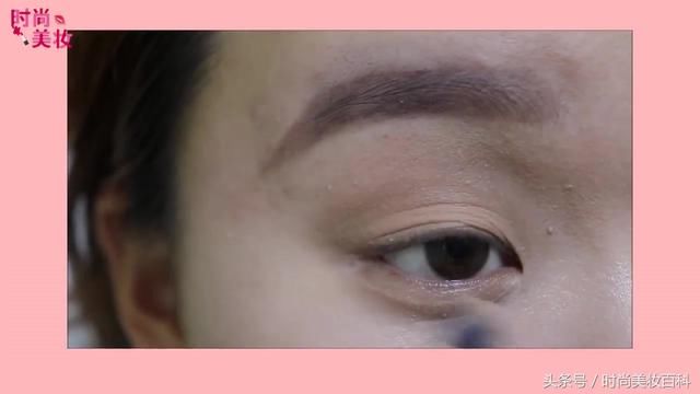 眼妆技巧｜初秋的清淡眼妆