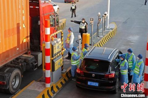  「高速」春运返程客流继续保持低位 G15沈海高速上海朱桥入沪道