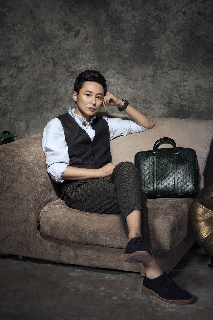 《叔圈101》solo出道 刘奕君戏外尽显潮叔时尚腔调