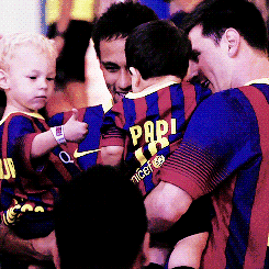 真的瘦|C罗不可怕，他女友的巨型蜜桃臀才可怕