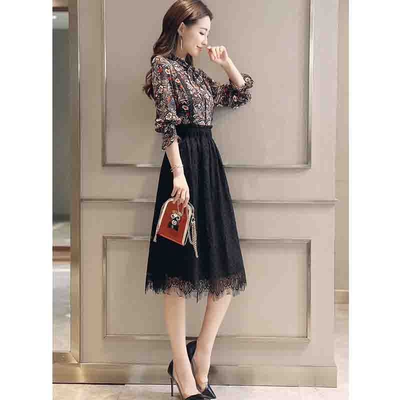 48岁婆婆真会穿!初秋穿这高贵“妈妈装”，上身嫩美像个大姑娘