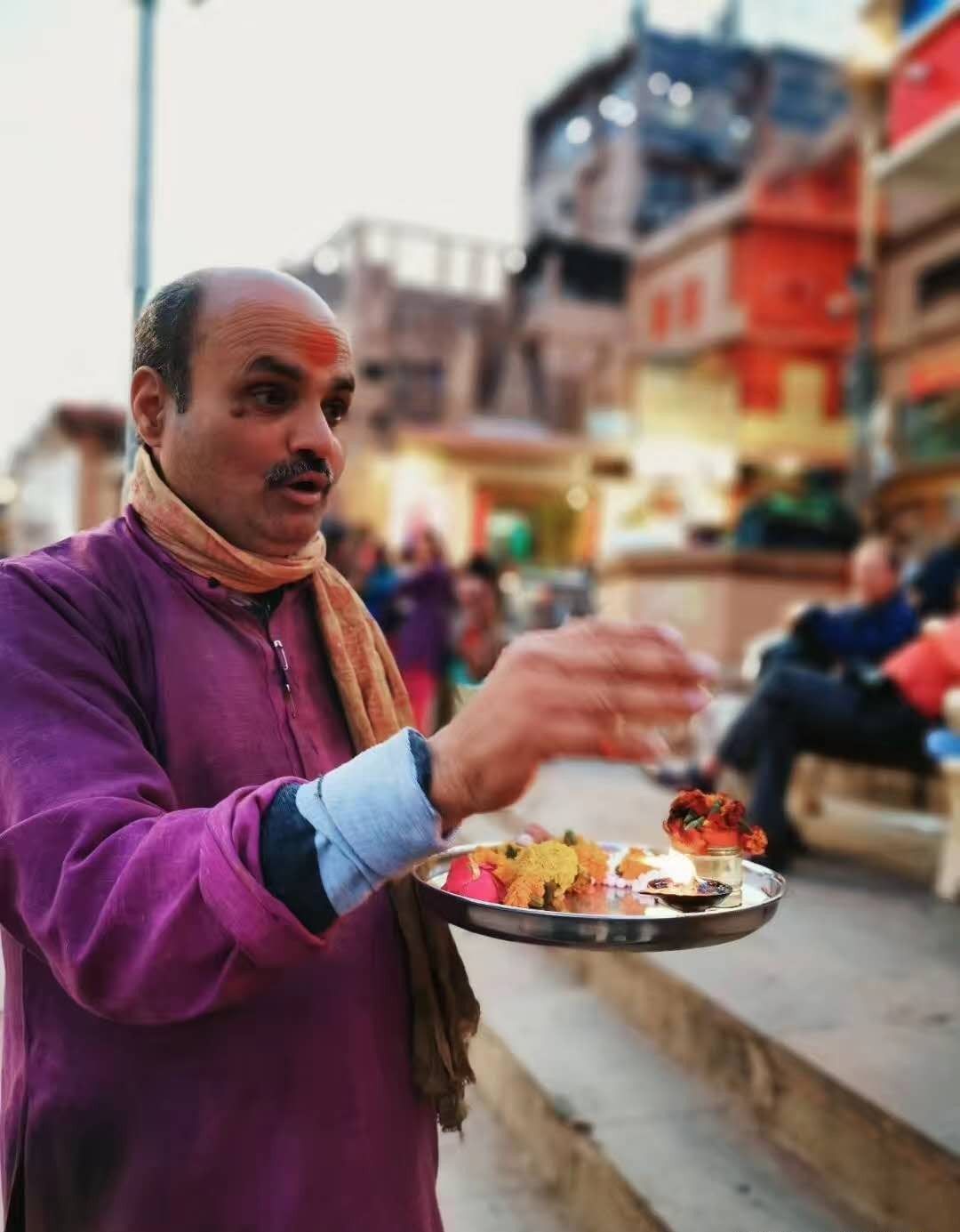 实拍印度重要圣地,拥有5000多年历史，至今依然保存着浓厚的传统