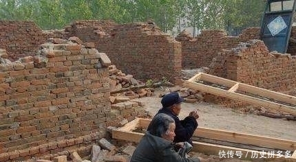  盖房：红砖已被禁用，专家：为啥有的农民宁愿被罚，也要用红砖