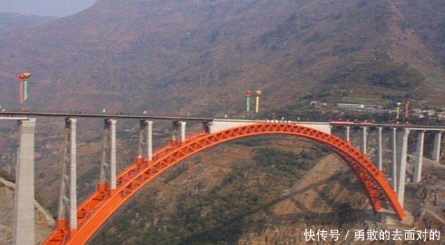 世界上最高的大桥就位于中国，有200层楼那么高，你知道在哪吗