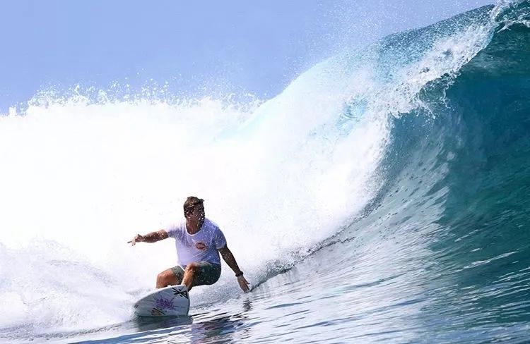 全球唯一没有癌症的国家！跨双时空！比马代便宜，比塞班纯净...