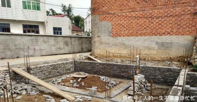 乡村大哥仅仅花了20万，就建了精美的别墅，乡亲们却很妒忌呀！