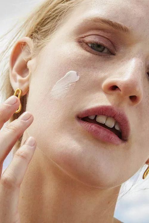 只要你和大S一样严格控糖，既能美白又防止脸下垂！自律者更自由