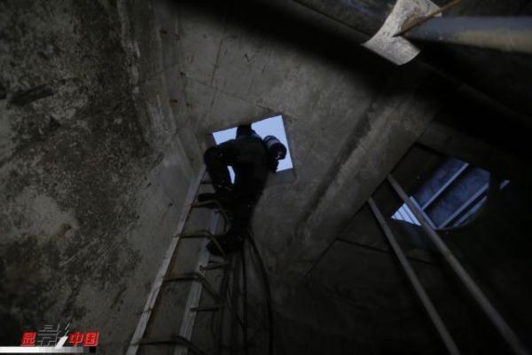 高铁如何“排泄”？ 揭秘15米深井下的“男保姆”