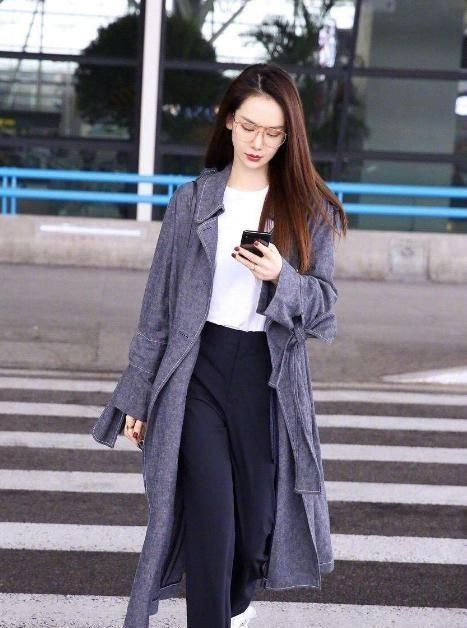 『 高成』将腿弯成菱形,网友:这得高成啥样才能办到?,戚薇为了秀鞋子