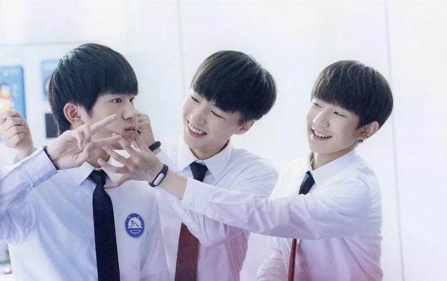 「们三」TFBOYS组合微博粉丝破两千万,少年们的努力没有被岁月辜负