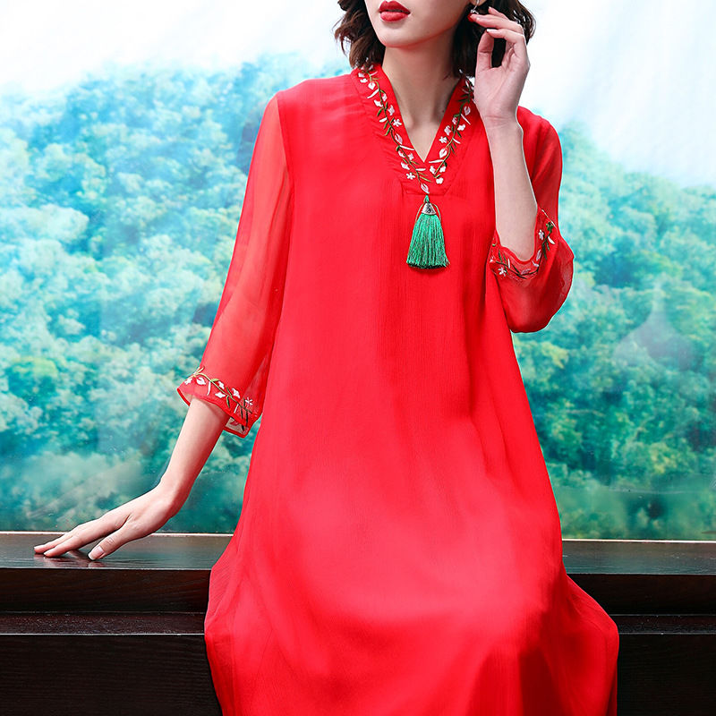 别傻傻穿真丝裙了!“改良旗袍”尽显身材高贵优雅，老公垂涎三尺