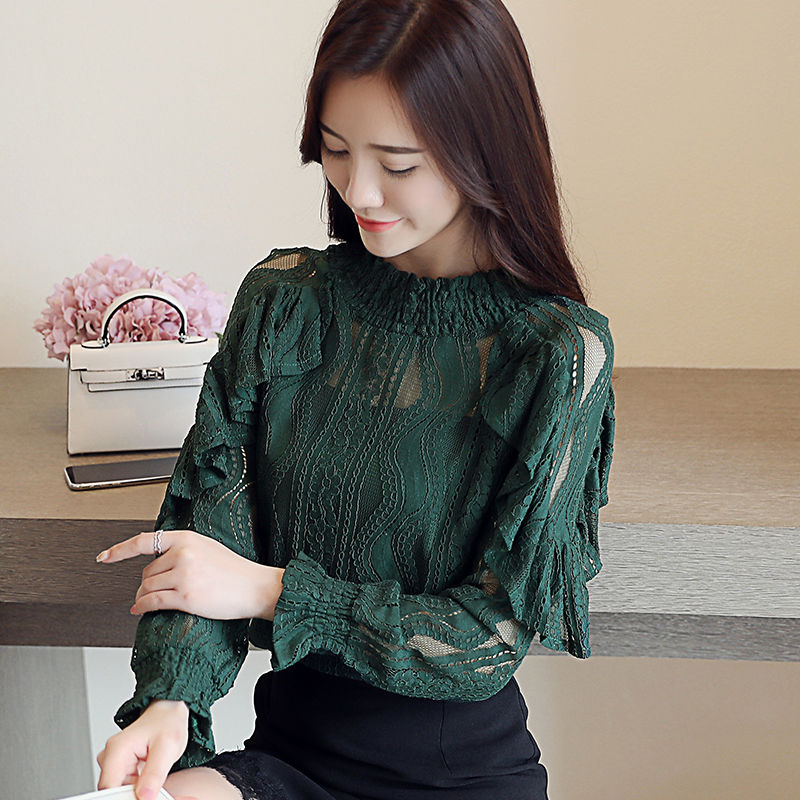 早秋别再穿裙子了，这洋气小衫+小脚裤，百搭显气质