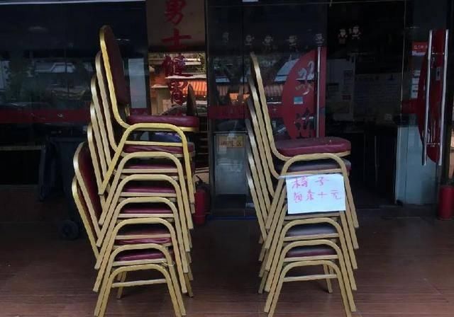  [餐饮]预计还要亏2-4个月！餐饮老板要准备好打持久战