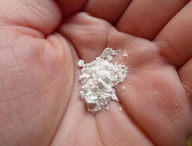 白糖加蜂蜜，睡前洗脸，七天皮肤白嫩如少女，斑点全没了